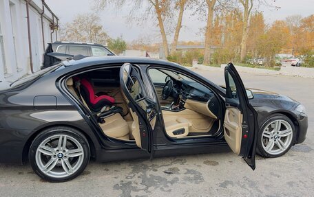 BMW 5 серия, 2014 год, 2 600 000 рублей, 19 фотография