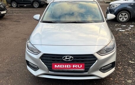 Hyundai Solaris II рестайлинг, 2018 год, 1 200 000 рублей, 8 фотография