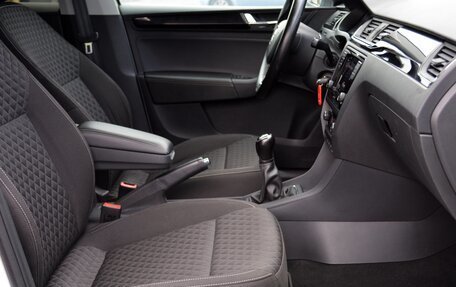 Skoda Rapid I, 2018 год, 1 200 000 рублей, 19 фотография