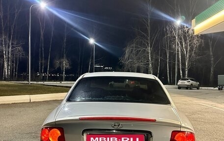 Hyundai Sonata IV рестайлинг, 2004 год, 275 000 рублей, 4 фотография