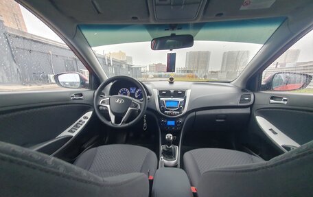 Hyundai Solaris II рестайлинг, 2011 год, 760 000 рублей, 7 фотография