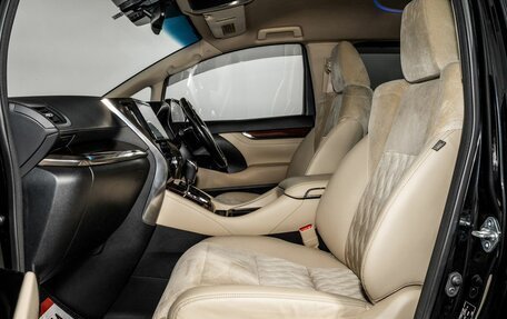 Toyota Alphard III, 2017 год, 3 500 000 рублей, 6 фотография