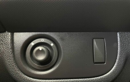 Renault Sandero II рестайлинг, 2015 год, 897 000 рублей, 11 фотография