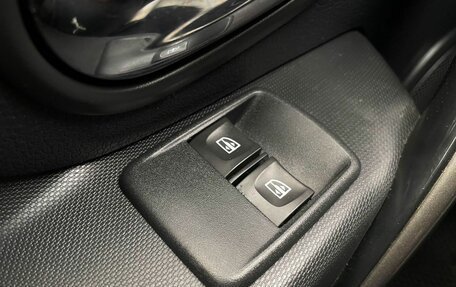 Renault Sandero II рестайлинг, 2015 год, 897 000 рублей, 12 фотография