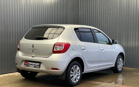 Renault Sandero II рестайлинг, 2015 год, 897 000 рублей, 25 фотография