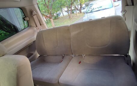 Nissan Serena II, 2004 год, 800 000 рублей, 11 фотография