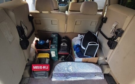 Nissan Serena II, 2004 год, 800 000 рублей, 14 фотография