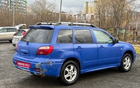 Mitsubishi Outlander III рестайлинг 3, 2004 год, 350 000 рублей, 4 фотография