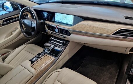 Genesis G90 I рестайлинг, 2018 год, 3 200 000 рублей, 11 фотография