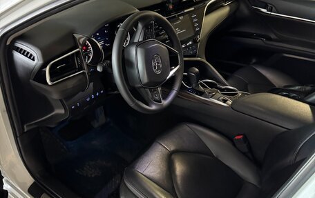 Toyota Camry, 2020 год, 3 100 000 рублей, 6 фотография