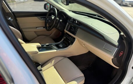 Jaguar XF II, 2016 год, 1 580 000 рублей, 5 фотография