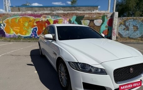 Jaguar XF II, 2016 год, 1 580 000 рублей, 16 фотография