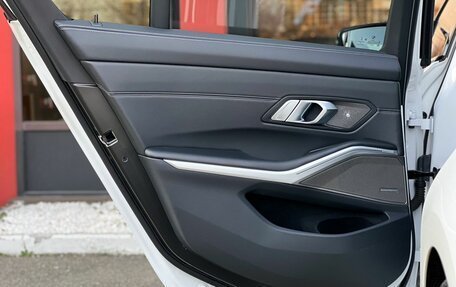 BMW 3 серия, 2019 год, 3 500 000 рублей, 27 фотография