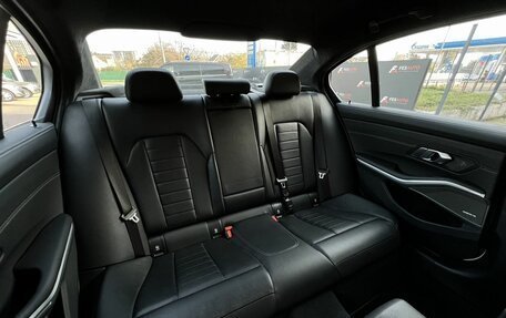 BMW 3 серия, 2019 год, 3 500 000 рублей, 29 фотография