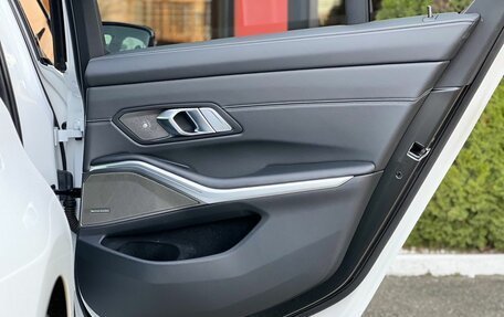 BMW 3 серия, 2019 год, 3 500 000 рублей, 30 фотография