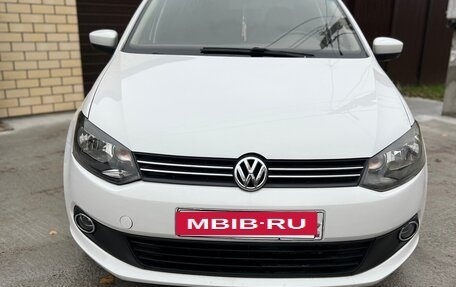Volkswagen Polo VI (EU Market), 2015 год, 500 000 рублей, 3 фотография