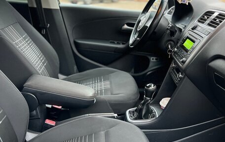 Volkswagen Polo VI (EU Market), 2015 год, 500 000 рублей, 13 фотография