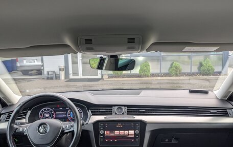 Volkswagen Passat B8 рестайлинг, 2016 год, 1 699 000 рублей, 17 фотография