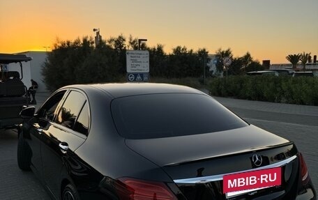 Mercedes-Benz E-Класс, 2017 год, 3 170 000 рублей, 7 фотография