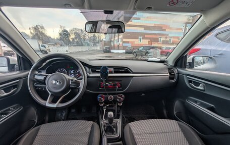 KIA Rio IV, 2017 год, 950 000 рублей, 7 фотография
