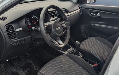 KIA Rio IV, 2017 год, 950 000 рублей, 6 фотография