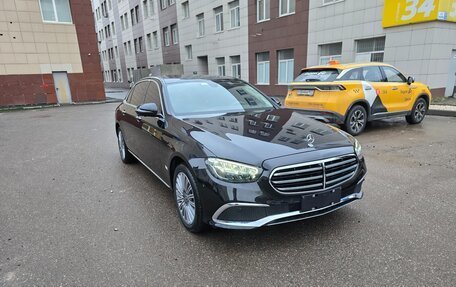 Mercedes-Benz E-Класс, 2022 год, 5 800 000 рублей, 28 фотография