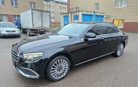 Mercedes-Benz E-Класс, 2022 год, 5 800 000 рублей, 25 фотография