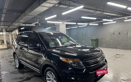 Ford Explorer VI, 2013 год, 1 380 000 рублей, 2 фотография