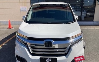 Honda Stepwgn, 2022 год, 2 000 000 рублей, 1 фотография