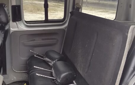 Volkswagen Caddy III рестайлинг, 2008 год, 600 000 рублей, 9 фотография