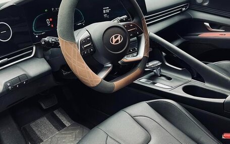 Hyundai Elantra, 2025 год, 2 050 548 рублей, 8 фотография