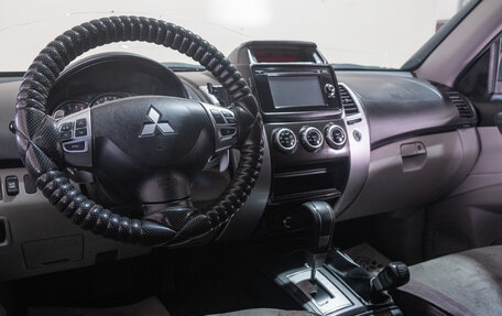 Mitsubishi Pajero Sport II рестайлинг, 2014 год, 2 649 000 рублей, 9 фотография