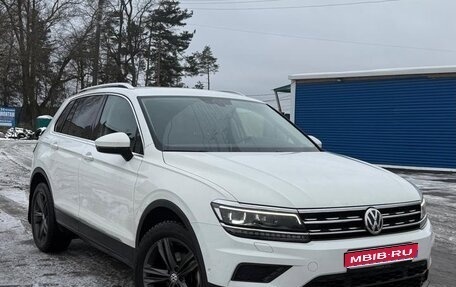 Volkswagen Tiguan II, 2018 год, 1 850 000 рублей, 1 фотография