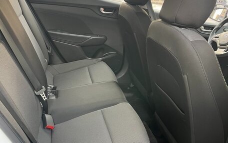 Hyundai Solaris II рестайлинг, 2018 год, 950 000 рублей, 11 фотография