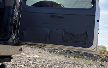 Toyota Land Cruiser Prado 90 рестайлинг, 1999 год, 1 650 000 рублей, 11 фотография