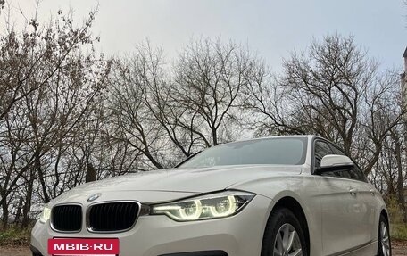 BMW 3 серия, 2016 год, 1 900 000 рублей, 10 фотография