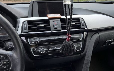 BMW 3 серия, 2016 год, 1 900 000 рублей, 23 фотография