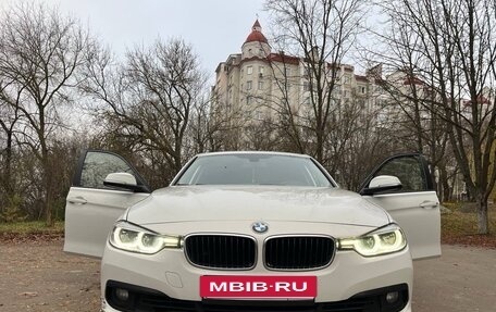 BMW 3 серия, 2016 год, 1 900 000 рублей, 15 фотография