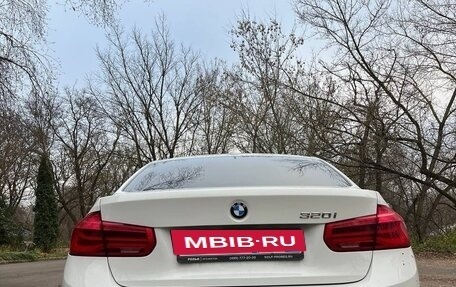 BMW 3 серия, 2016 год, 1 900 000 рублей, 29 фотография