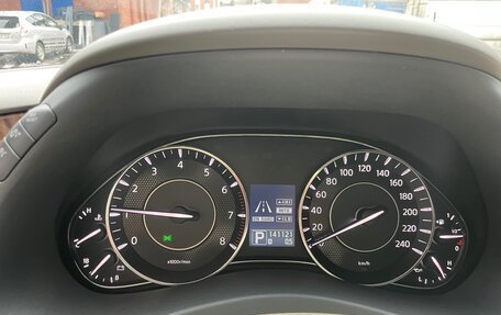 Nissan Patrol, 2011 год, 1 960 000 рублей, 8 фотография