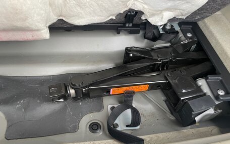 Nissan Patrol, 2011 год, 1 960 000 рублей, 23 фотография