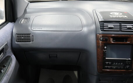 Toyota Ipsum II, 1998 год, 659 000 рублей, 16 фотография