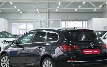 Opel Astra J, 2013 год, 799 000 рублей, 4 фотография