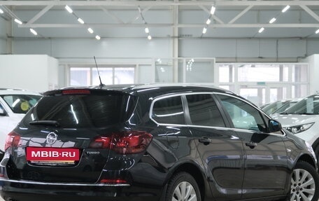 Opel Astra J, 2013 год, 799 000 рублей, 6 фотография