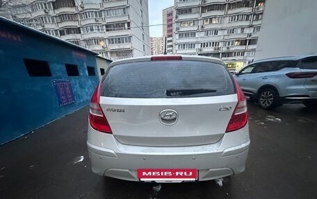 Hyundai i30 I, 2011 год, 900 000 рублей, 4 фотография