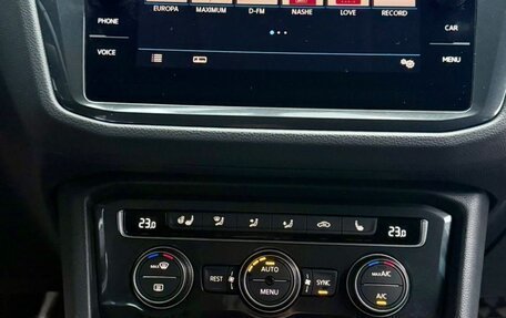 Volkswagen Tiguan II, 2018 год, 1 850 000 рублей, 7 фотография