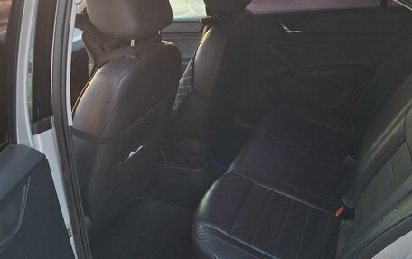 Skoda Rapid I, 2014 год, 1 000 000 рублей, 12 фотография