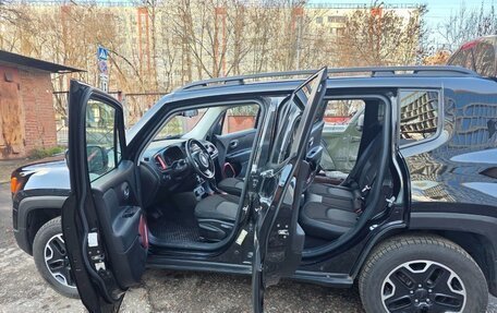 Jeep Renegade I рестайлинг, 2016 год, 2 000 000 рублей, 12 фотография