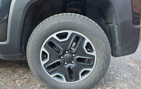 Jeep Renegade I рестайлинг, 2016 год, 2 000 000 рублей, 17 фотография