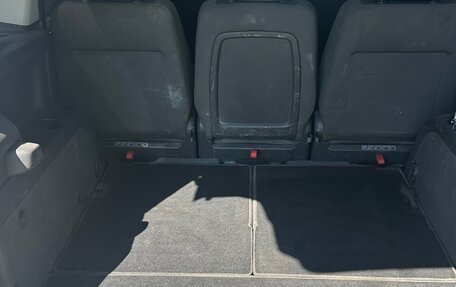 Volkswagen Touran III, 2012 год, 820 000 рублей, 7 фотография